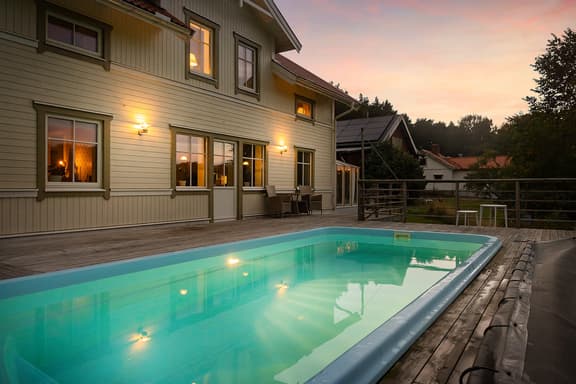 Kolmyrvägen 8, Tanum