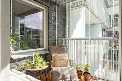 Drottninggatan 1AA, Centrum