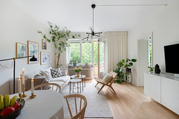 Östervägen 8, Solna