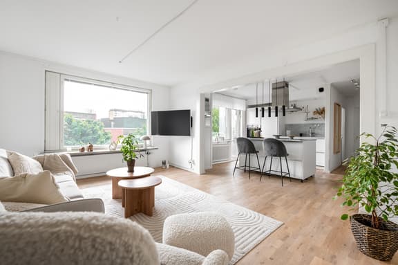 Nybodagatan 14, Solna