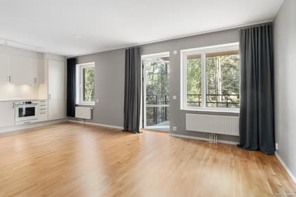 Femstenavägen 11, Kungsängen