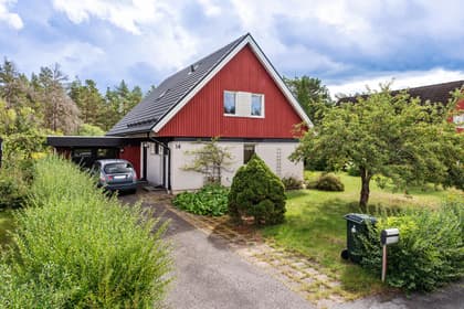 Furuvägen 14, Hallstavik