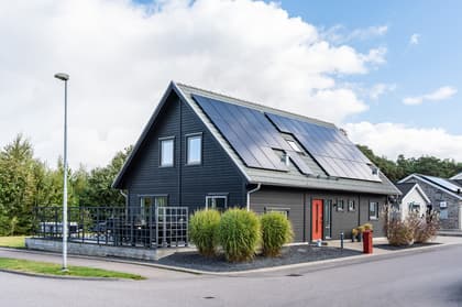 Blåsippegården 1, Häljarp