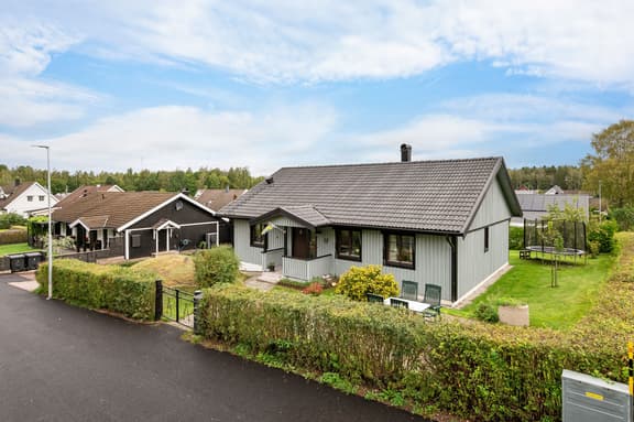 Björnbärsvägen 6, Motala