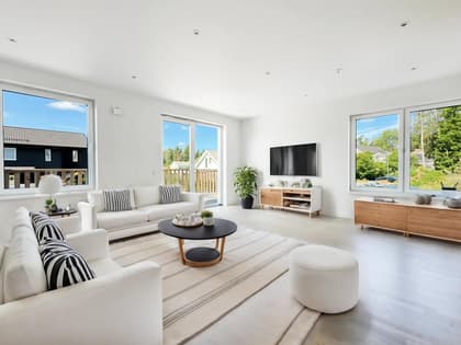 Kolarslingan 20A, Handen