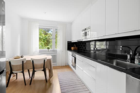 Tvärvägen 16, Vallentuna