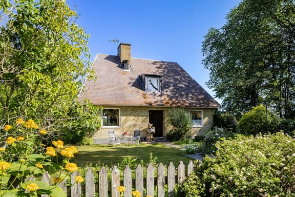 Hönsäters Prästgård 1, Götene