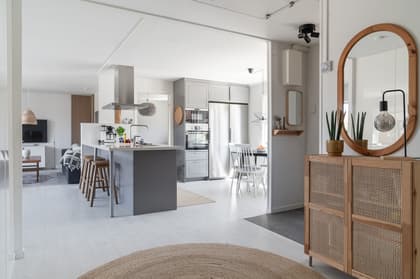 Drottninggården 114, Borstahusen