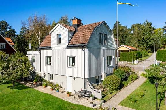 Solstigen 15, Strängnäs