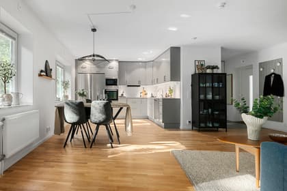 Logementsvägen 15E, Garnisonen