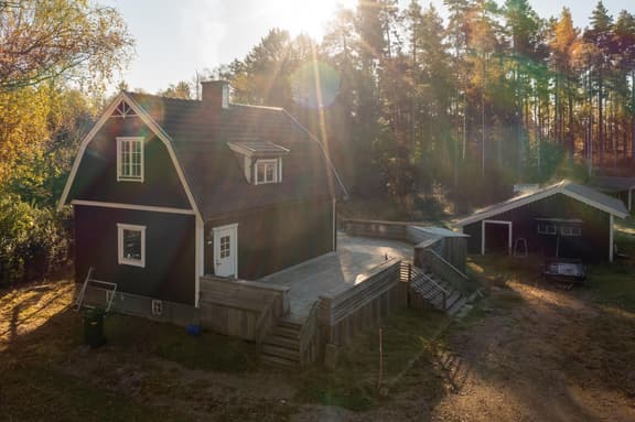 Knutsbergsvägen 25, Örebro