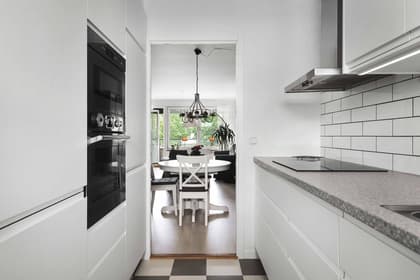 Gräslöksgatan 16, Årsta