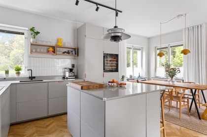 Sareksvägen 1, Bromma