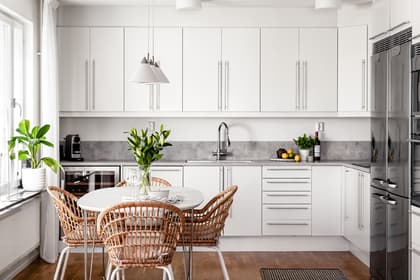 Gustav III:s Boulevard 105, Frösunda