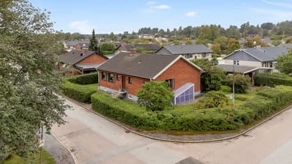 Roskarlsvägen 1, Sunnersta