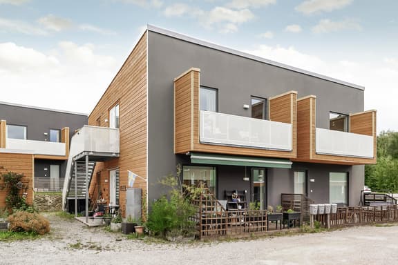 Smultronplan 4B, Södertälje