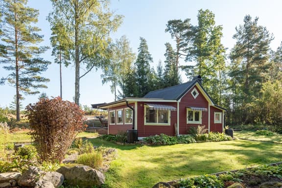 Eldvalla 351, Örebro