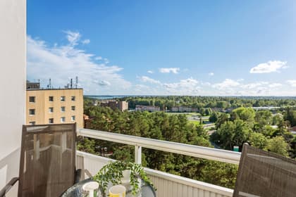 Hangarvägen 1, Hägernäs