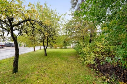 Lahällsvägen 13, Lahäll