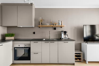 Larsbergstorget 5, Larsberg