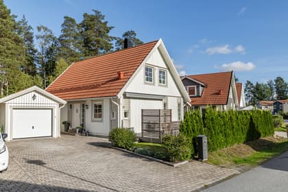 Gustavslundsvägen 12, Gustavslund