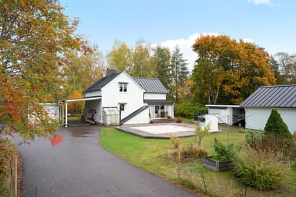 Kapellbacken 8, Västanbyn