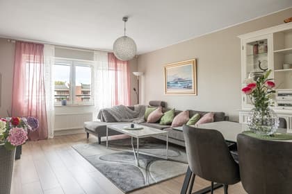 Ullvidevägen 43, Vällingby