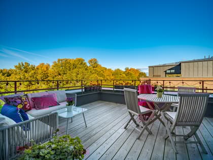 Dora Lamms gata 6, Park