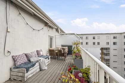 Vinodlargatan 9, Liljeholmskajen