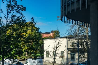 Östra Ågatan 73E, Centrum