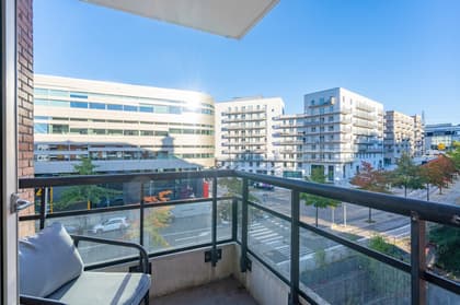 Borgarfjordsgatan 5, Kista