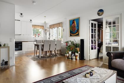 Ekholmsvägen 253, Skärholmens Centrum