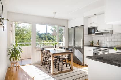 Gustav III:s väg 50, Bromma