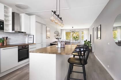 Gräslöksgatan 2, Årsta