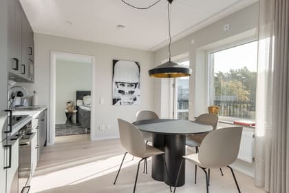 Uggleberget 12, Nya Hovås