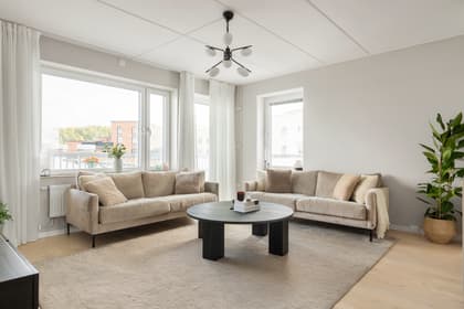 Kolonnvägen 10, Haga Norra