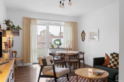 Mäster Ernsts gata 12, Slottshöjden