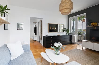 Vitemöllegatan 10A, Nobeltorget