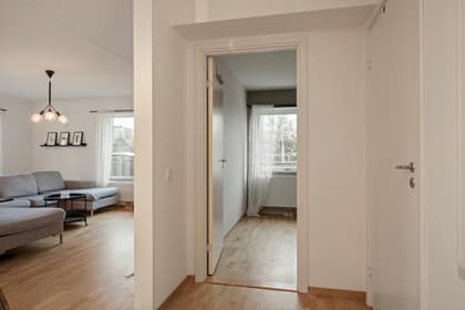 Asteroidvägen 4D, Solbacka