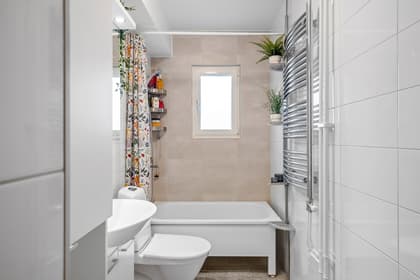 Hampvägen 2, Hallunda