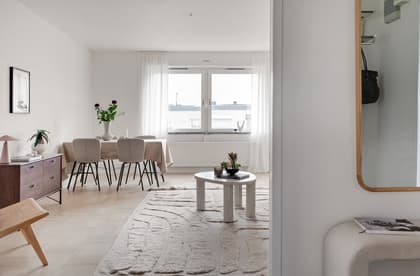 Karolingatan 20, Vita Höja