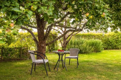 Blåtistelvägen 10, Lövstalöt