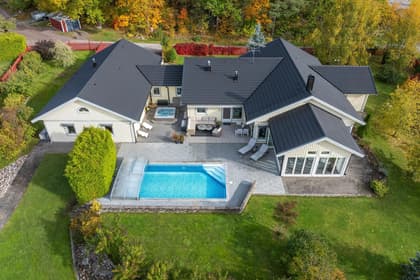 Klampenborgsvägen 1, Sturefors