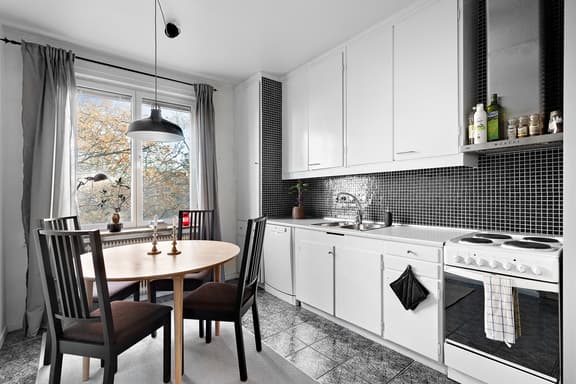 Hannebergsgatan 13, Solna