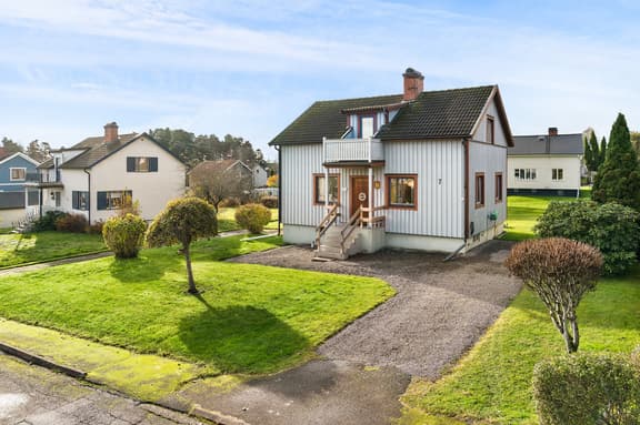 Hallonstigen 7, Degerfors