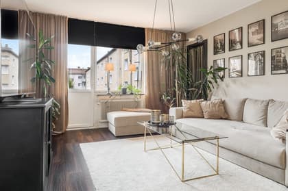 Lillåstrand 2B, Centrum