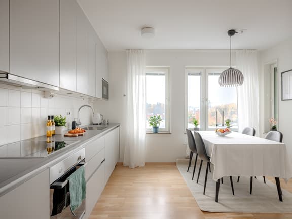 Hovslagarevägen 11, Sollentuna