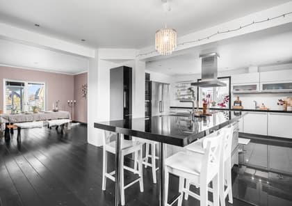 Ängsgatan 18, Örta