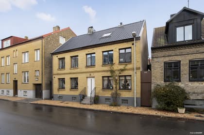 Stormgatan 38, Väster