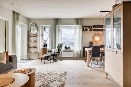 Stadshusplatsen 2, Nacka Forum